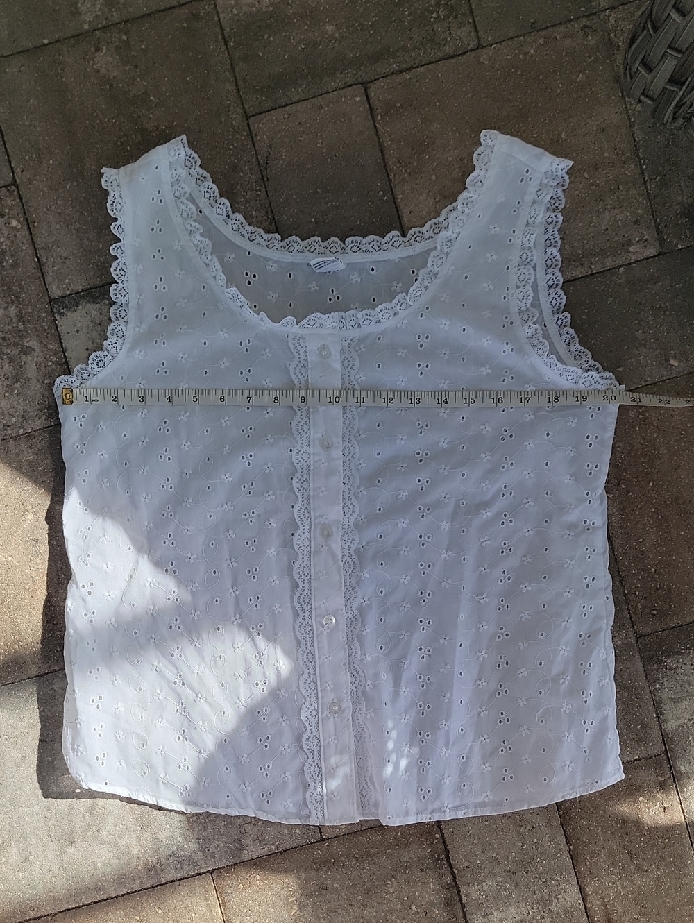 Lace-Trim Eyelet Button-Front Tank Top - Cotton Blend White No Brand Tag Sz L - Picture 5 of 8